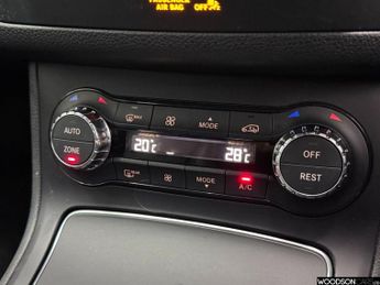 MERCEDES-BENZ B-CLASS Electric Art MPV 5dr Electric Auto (179 ps)