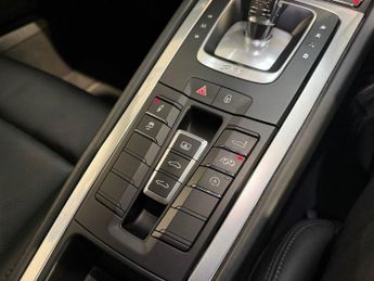 PORSCHE 911 3.0T 991 Carrera 4S Coupe 2dr Petrol PDK 4WD Euro 6 (s/s) (420 p