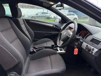 VAUXHALL ASTRA 1.6i 16v SRi Sport Hatch 3dr Petrol Manual in Blue