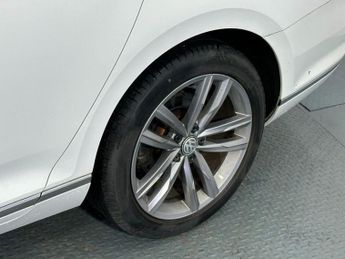 VOLKSWAGEN PASSAT 2.0 TDI BlueMotion Tech GT Estate 5dr Diesel DSG Euro 6 (s/s) (1