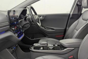 HYUNDAI IONIQ 38.3kWh Premium SE Hatchback 5dr Electric Auto (136 ps)
