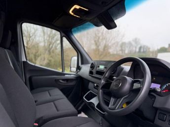 MERCEDES-BENZ eSprinter 55kWh Progressive Panel Van 5dr Electric Auto FWD L2 H2 20kW Cha