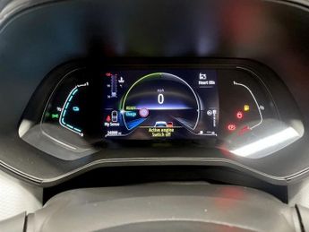 RENAULT CLIO 1.6 E-TECH Techno Hatchback 5dr Petrol Hybrid Auto Euro 6 (s/s) 