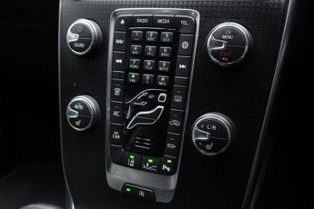 VOLVO V40 2.0 D3 R-Design Pro Hatchback 5dr Diesel Auto Euro 6 (s/s) (150 