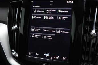 VOLVO XC60 2.0 B4 MHEV R-Design SUV 5dr Diesel Hybrid Auto AWD Euro 6 (s/s)