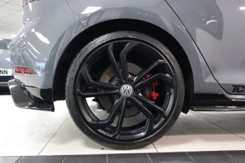 VOLKSWAGEN GOLF 2.0 TSI GTI TCR Hatchback 5dr Petrol DSG Euro 6 (s/s) (290 ps)
