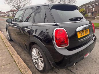MINI HATCH 1.5 Cooper Hatchback 5dr Petrol Steptronic Euro 6 (s/s) (136 ps)