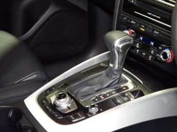 AUDI Q5 2.0 TDI S line Plus SUV 5dr Diesel S Tronic quattro Euro 6 (s/s)