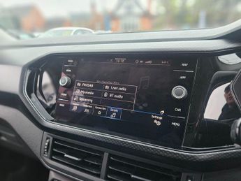 VOLKSWAGEN T-CROSS 1.0 TSI SE SUV 5dr Petrol DSG Euro 6 (s/s) (110 ps)