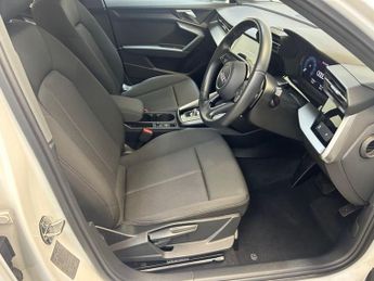 AUDI A3 1.5 TFSI 35 Technik Sportback 5dr Petrol S Tronic Euro 6 (s/s) (