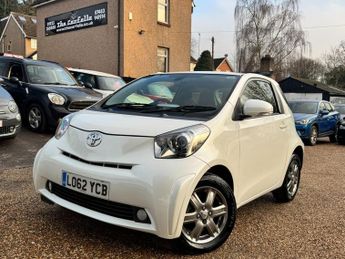Toyota iQ 1.0 VVT-i 2 Hatchback 3dr Petrol Multidrive Euro 5 (68 ps)