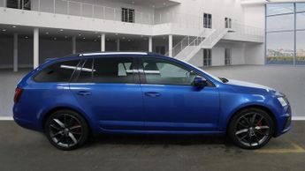 SKODA OCTAVIA 2.0 TDI vRS Estate 5dr Diesel DSG 4WD Euro 6 (s/s) (184 ps)