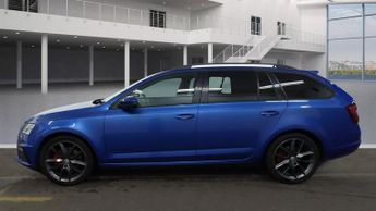 SKODA OCTAVIA 2.0 TDI vRS Estate 5dr Diesel DSG 4WD Euro 6 (s/s) (184 ps)