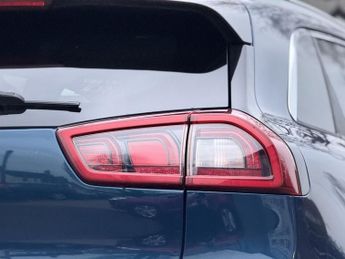 KIA NIRO 1.6h GDi 2 SUV 5dr Petrol Hybrid DCT Euro 6 (s/s) (139 bhp)