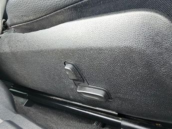 MERCEDES-BENZ E-CLASS AUTOMATIC 2.0 E200 AMG Sport Saloon 4dr Petrol G-Tronic+ Euro 6 