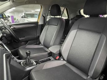 VOLKSWAGEN T-ROC 2.0 TDI Active SUV 5dr Diesel Manual Euro 6 (s/s) (115 ps)