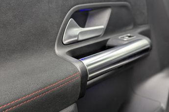 MERCEDES-BENZ EQA EQA 250 66.5kWh AMG Line SUV 5dr Electric Auto (190 ps)