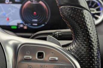 MERCEDES-BENZ EQA EQA 250 66.5kWh AMG Line SUV 5dr Electric Auto (190 ps)