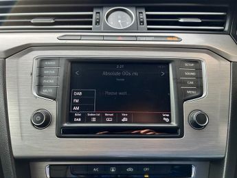 VOLKSWAGEN PASSAT 2.0 TDI BlueMotion Tech S Estate 5dr Diesel DSG Euro 6 (s/s) (15