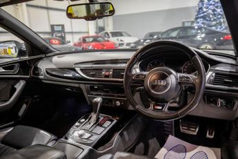 AUDI A6 AVANT 3.0 TDI V6 Black Edition Estate 5dr Diesel S Tronic quattro Euro