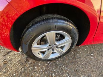 VOLKSWAGEN GOLF 1.6 TDI BlueMotion Tech Match Edition Hatchback 5dr Diesel DSG E