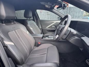 VAUXHALL Astra Electric 54kWh GS Hatchback 5dr Electric Auto