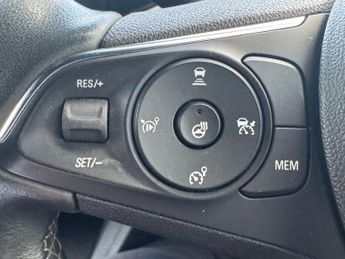 VAUXHALL MOKKA ELECTRIC 50kWh Ultimate SUV 5dr Electric Auto