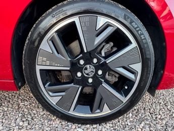 VAUXHALL Astra Electric 54kWh Ultimate Sports Tourer 5dr Electric Auto