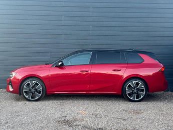 VAUXHALL Astra Electric 54kWh Ultimate Sports Tourer 5dr Electric Auto