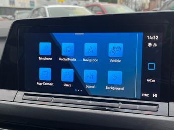 VOLKSWAGEN GOLF 2.0 TDI Style Estate 5dr Diesel DSG Euro 6 (s/s) (150 ps)