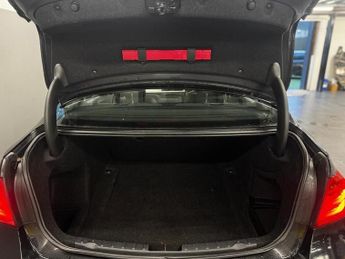 BMW 3 SERIES 2.0 320d SE Saloon 4dr Diesel Auto Euro 5 (s/s) (184 ps)