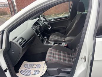 VOLKSWAGEN GOLF 2.0 TSI GTI TCR HATCHBACK 5DR PETROL DSG EURO 6 (S/S) (290 PS)