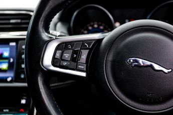 JAGUAR XE 2.0d R-Sport Saloon 4dr Diesel Auto Euro 6 (s/s) (180 ps)