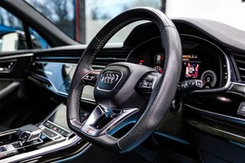 AUDI Q7 3.0 TFSI V6 55 Black Edition SUV 5dr Petrol Tiptronic quattro Eu