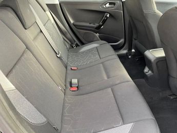 PEUGEOT 2008 1.2 PureTech GPF Active SUV 5dr Petrol EAT Euro 6 (s/s) 