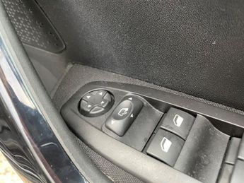 PEUGEOT 2008 1.2 PureTech GPF Active SUV 5dr Petrol EAT Euro 6 (s/s) 