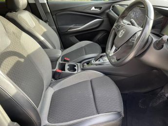 VAUXHALL GRANDLAND 1.6 13.2kWh GS Line SUV 5dr Petrol Plug-in Hybrid Auto Euro 6 (s