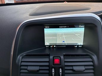 VOLVO XC60 2.4 D5 R-Design Nav SUV 5dr Diesel Auto AWD Euro 6 (s/s) (220 ps