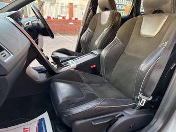 VOLVO XC60 2.4 D5 R-Design Nav SUV 5dr Diesel Auto AWD Euro 6 (s/s) (220 ps