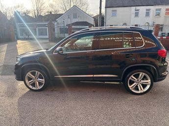 VOLKSWAGEN TIGUAN 2.0 TDI BlueMotion Tech R-Line Edition SUV 5dr Diesel DSG 4WD Eu