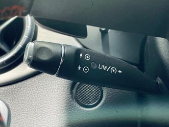 MERCEDES-BENZ CLA 2.1 CLA200d AMG Line Coupe 4dr Diesel 7G-DCT Euro 6 (s/s) (136 p