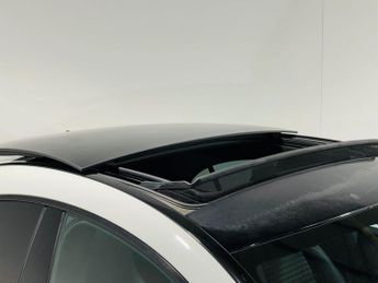 MERCEDES-BENZ CLA 2.1 CLA200d AMG Line Coupe 4dr Diesel 7G-DCT Euro 6 (s/s) (136 p