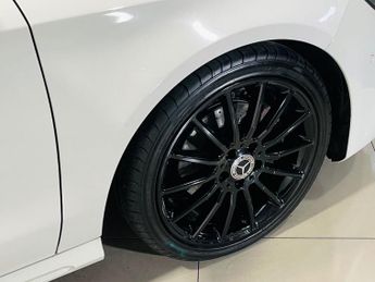 MERCEDES-BENZ CLA 2.1 CLA200d AMG Line Coupe 4dr Diesel 7G-DCT Euro 6 (s/s) (136 p