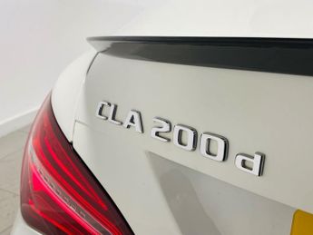 MERCEDES-BENZ CLA 2.1 CLA200d AMG Line Coupe 4dr Diesel 7G-DCT Euro 6 (s/s) (136 p