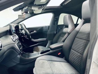 MERCEDES-BENZ CLA 2.1 CLA200d AMG Line Coupe 4dr Diesel 7G-DCT Euro 6 (s/s) (136 p