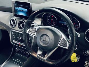 MERCEDES-BENZ CLA 2.1 CLA200d AMG Line Coupe 4dr Diesel 7G-DCT Euro 6 (s/s) (136 p