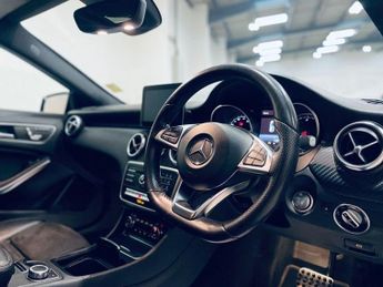 MERCEDES-BENZ A-CLASS 2.1 A200d AMG Line (Premium Plus) Hatchback 5dr Diesel 7G-DCT Eu