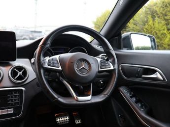 MERCEDES-BENZ CLA 2.1 CLA220d AMG Line Night Edition Coupe 4dr Diesel 7G-DCT Euro 