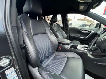 TOYOTA RAV4 2.5 VVT-h Dynamic CVT 4WD Euro 6 (s/s) 5dr