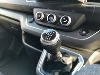 RENAULT TRAFIC 2.0 dCi Blue SL28 Sport+ Panel Van 5dr Diesel Manual L1 H1 Euro 